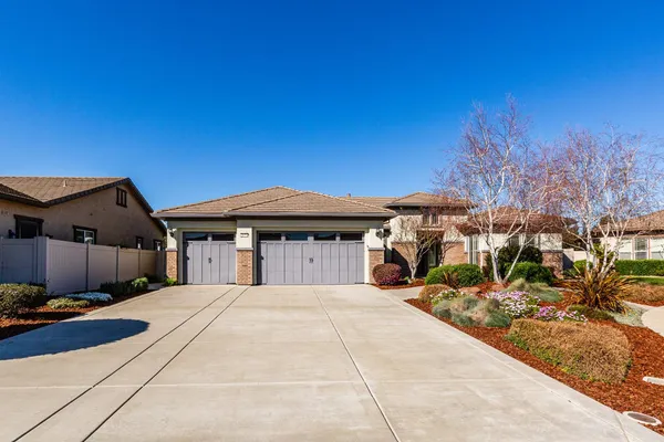 $749,000 | 2141 Knollwood Court, Manteca, CA 95336