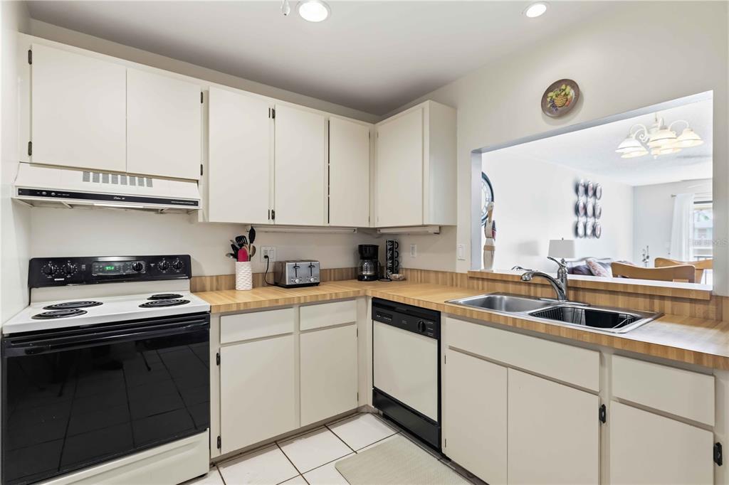 9034 Midnight Pass Road, Unit 6 Sarasota, FL 34242 - Photo 13 of 38 Gallery Image 13