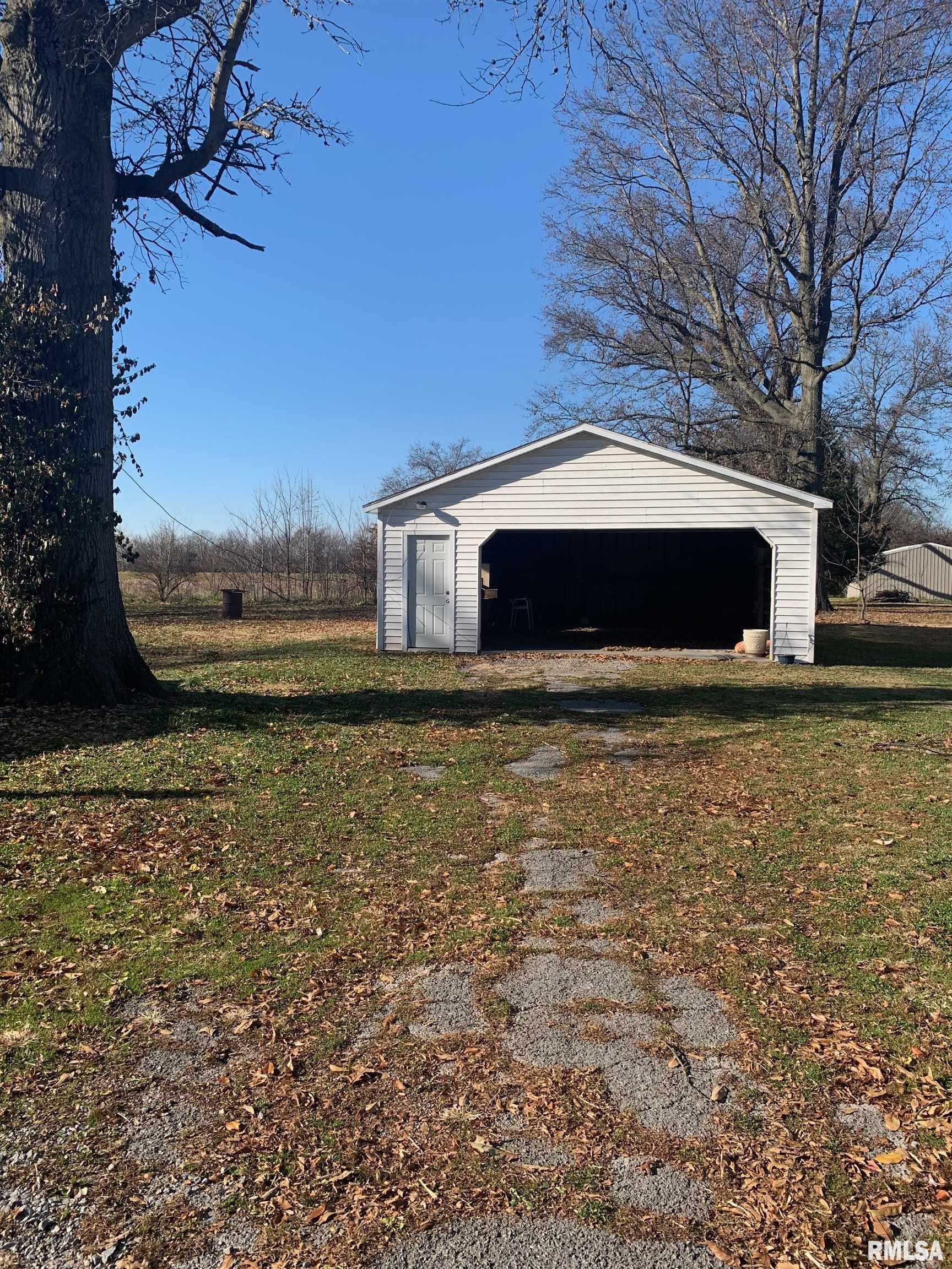 825 Fairground Road Pinckneyville, IL 62274 - Photo 5 of 21 Gallery Image 5