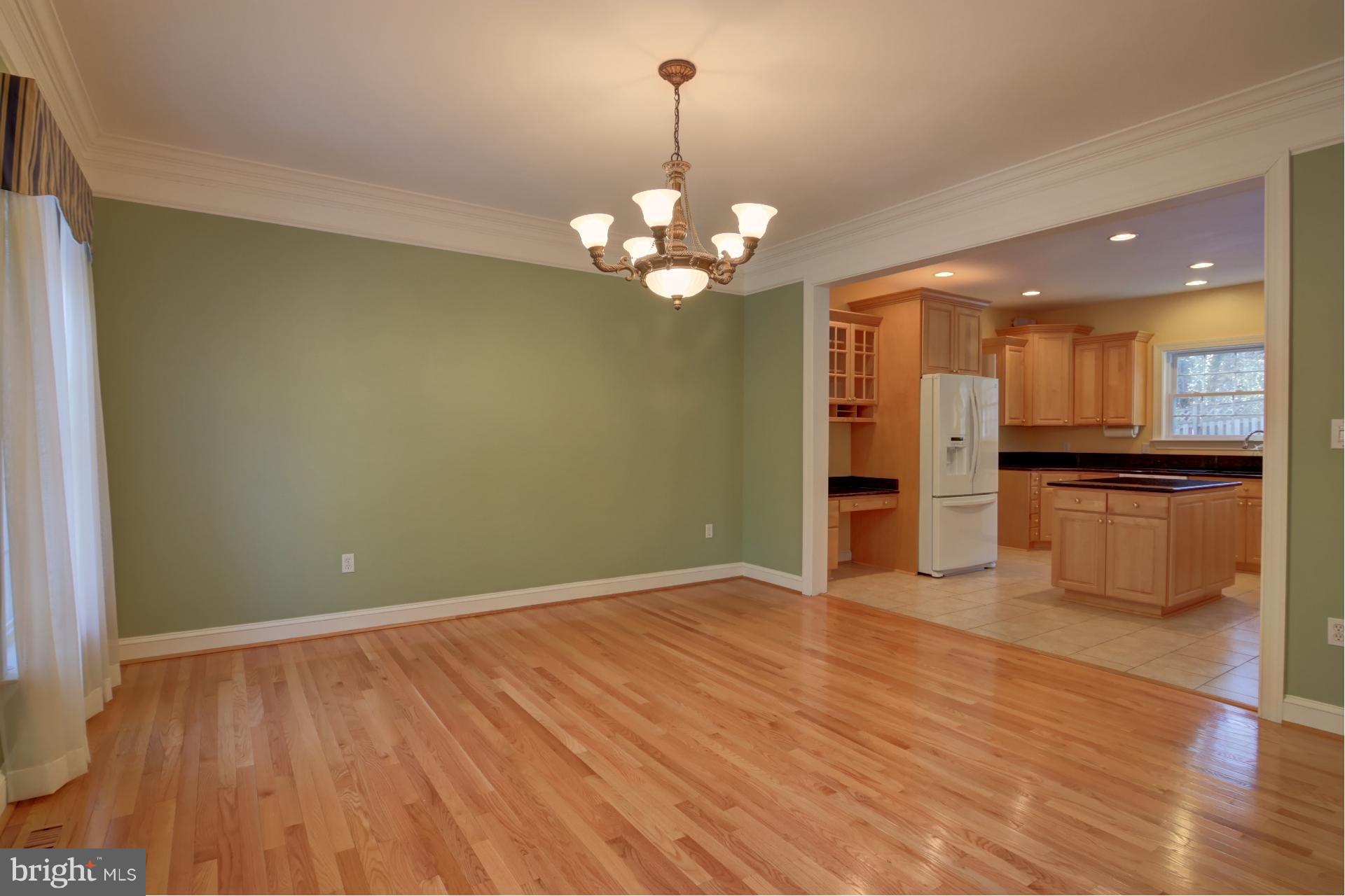 2700 Ogleton Road Annapolis, MD 21403 - Photo 14 of 30 Dining Room