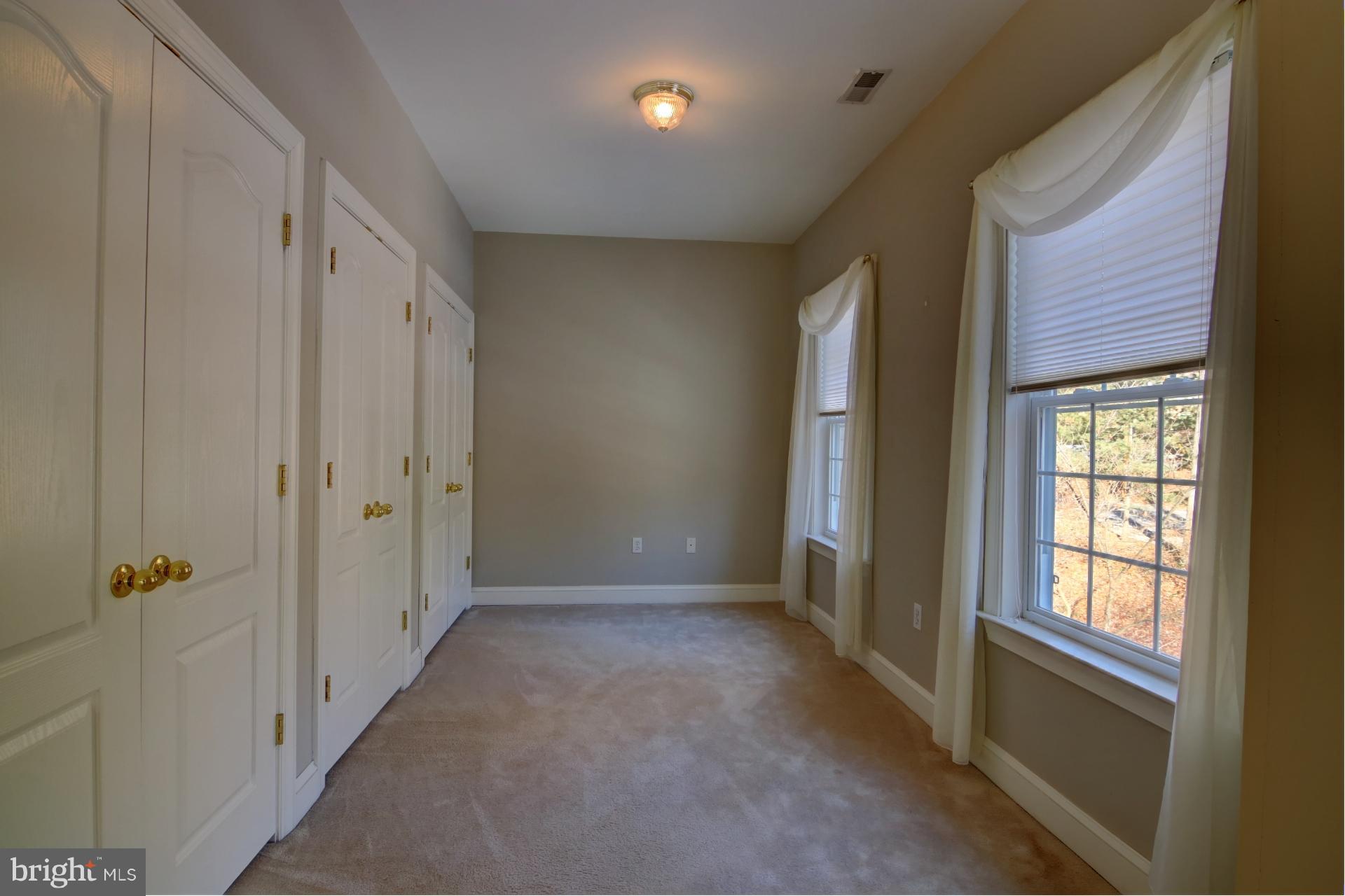 2700 Ogleton Road Annapolis, MD 21403 - Photo 21 of 30 Bedroom (Master) Sitting Room