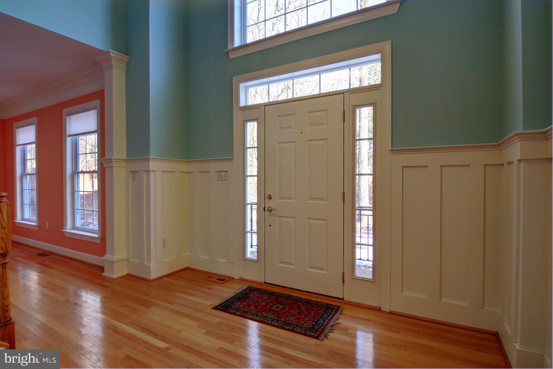 2700 Ogleton Road Annapolis, MD 21403 - Photo 4 of 30 Entry Foyer