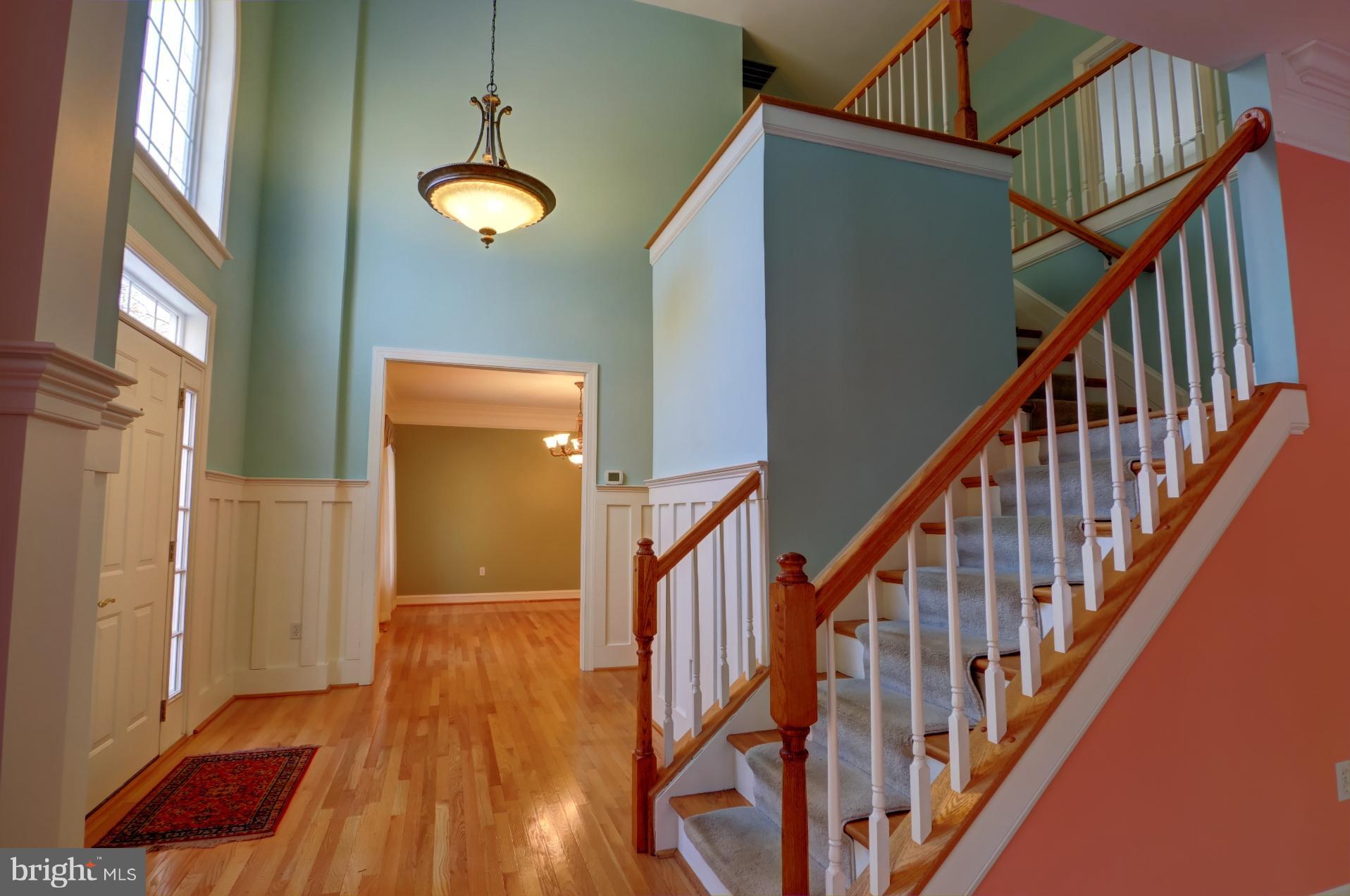 2700 Ogleton Road Annapolis, MD 21403 - Photo 5 of 30 Entry Foyer
