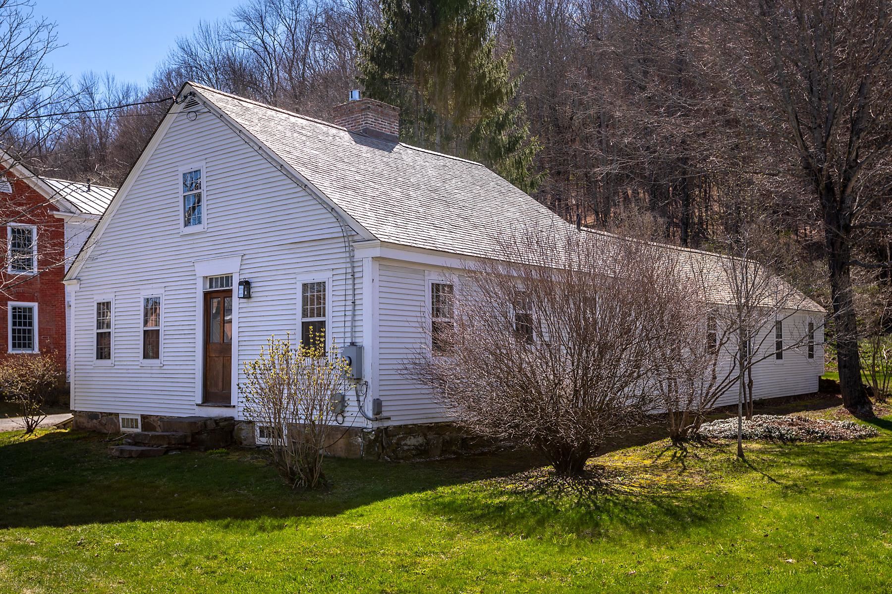4896 S Road Woodstock, VT 05071 - Photo 3 of 38