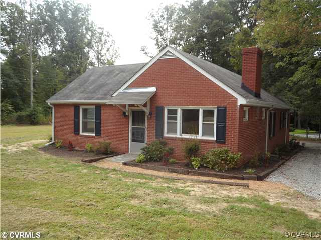 8321 Elkhardt Road North Chesterfield, VA 23235 - Photo 1 of 13 Gallery Image 1