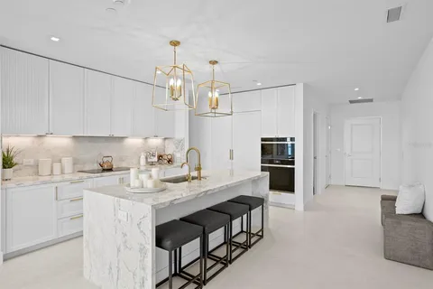 $1,899,900 | 3015 South Ysabella Avenue, Unit 2002, Tampa, FL 33629