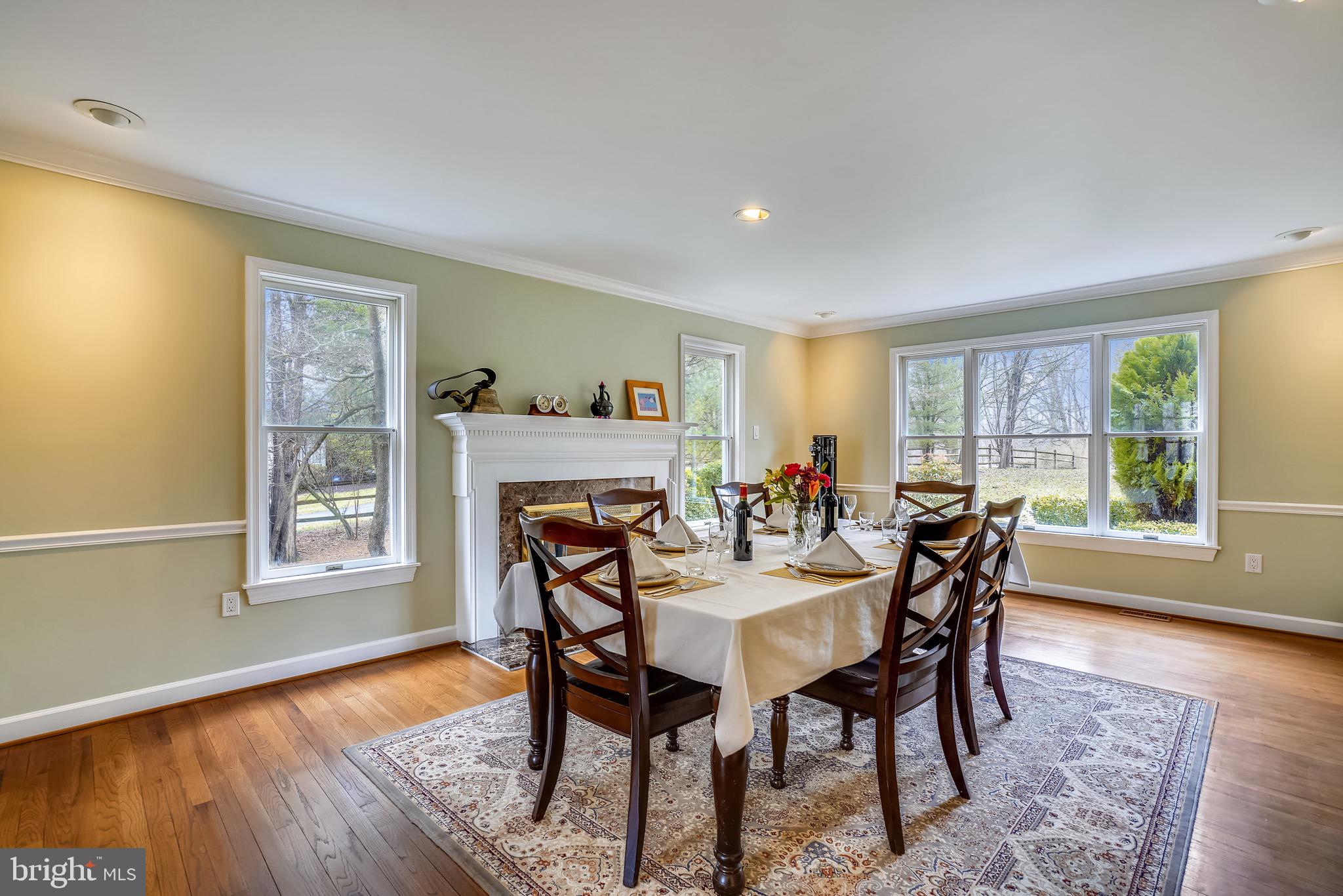13521 Esworthy Road Darnestown, MD 20874 - Photo 6 of 34 Gallery Image 6