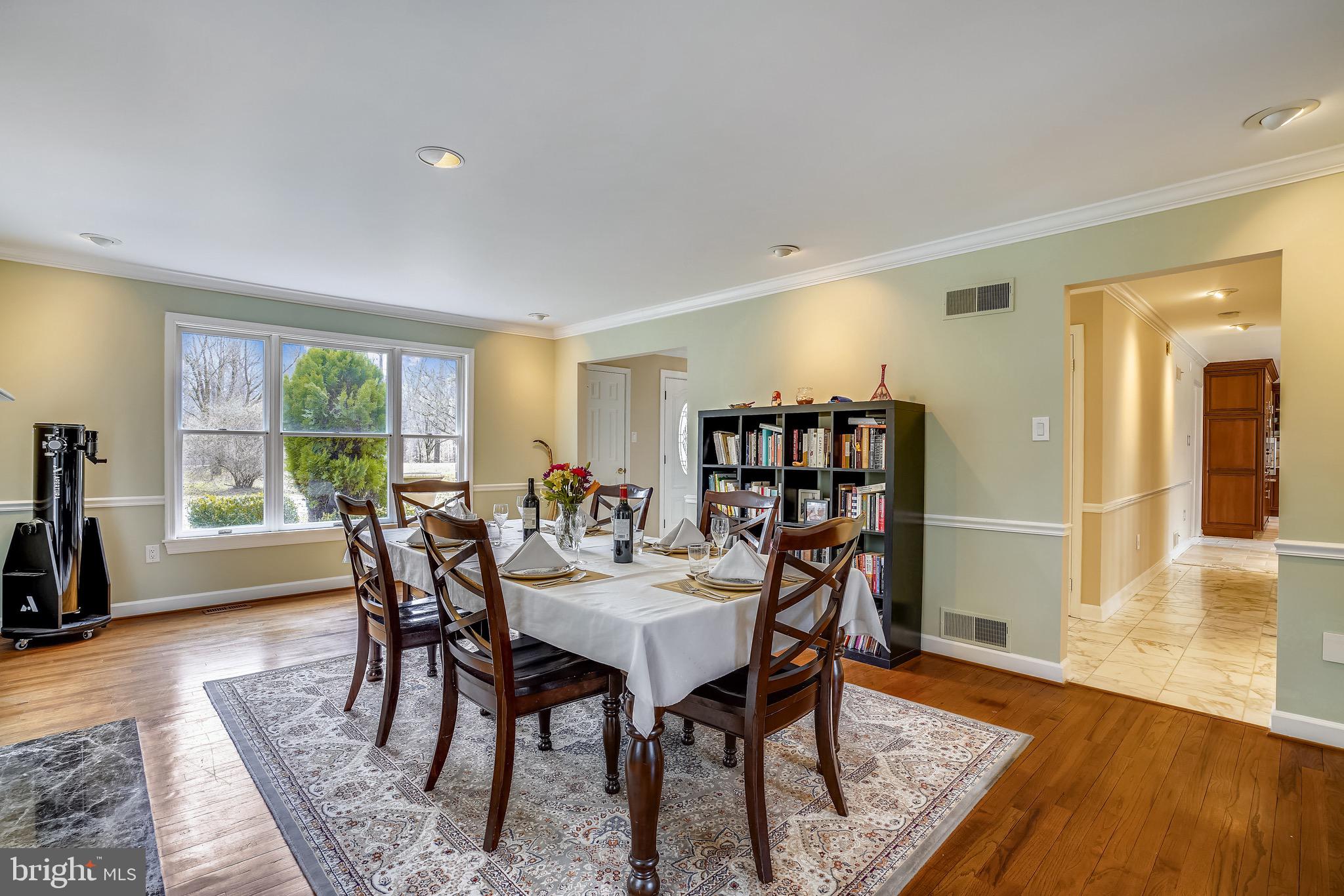 13521 Esworthy Road Darnestown, MD 20874 - Photo 7 of 34 Gallery Image 7