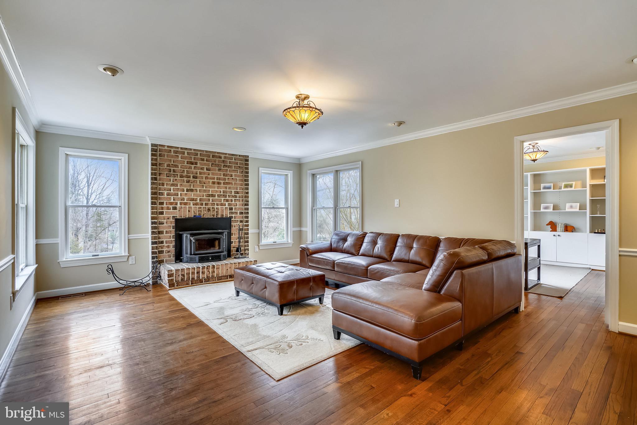 13521 Esworthy Road Darnestown, MD 20874 - Photo 8 of 34 Gallery Image 8
