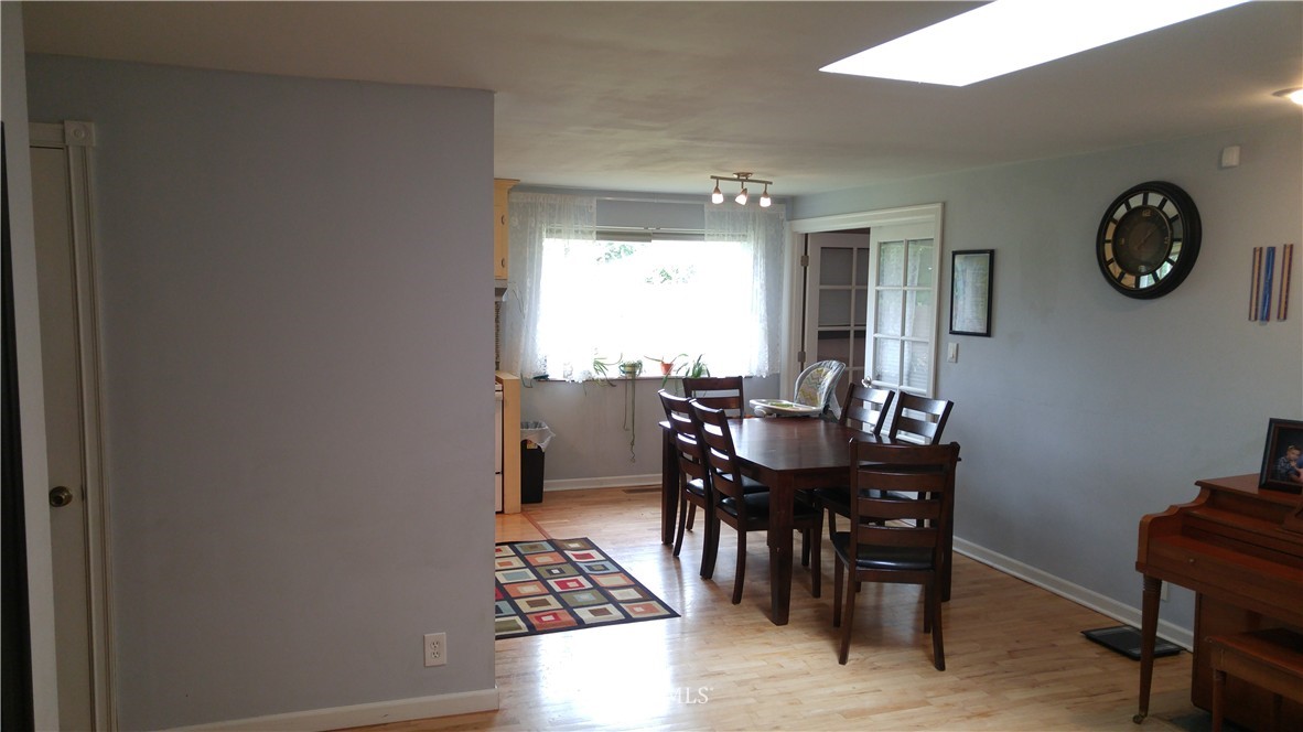 11054 Southeast 181st Street Renton, WA 98055 - Photo 4 of 16 Gallery Image 4