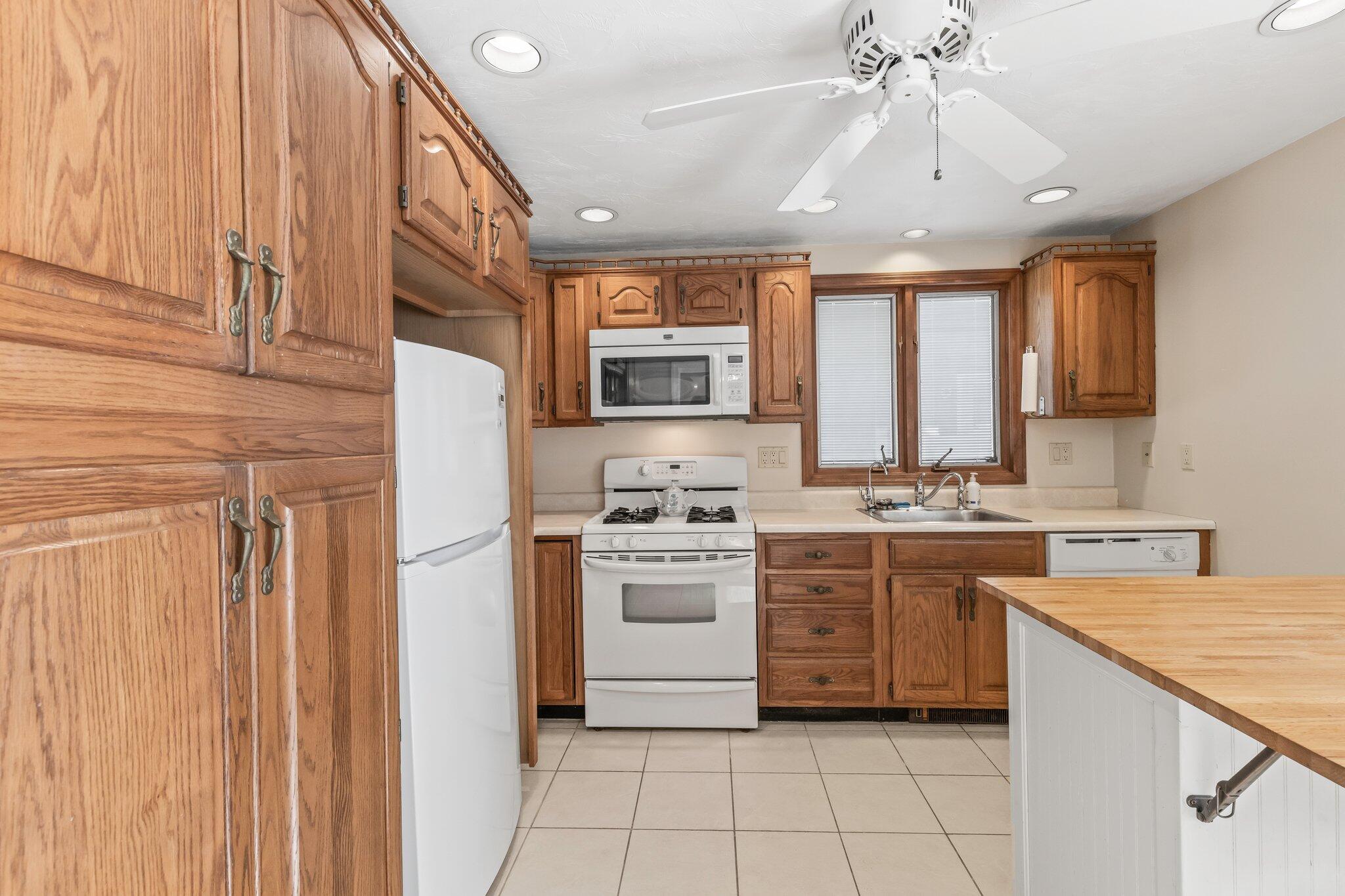 32 Clark Road Sagamore Beach, MA 02562 - Photo 13 of 42 14-web-or-mls-32-clark-rd