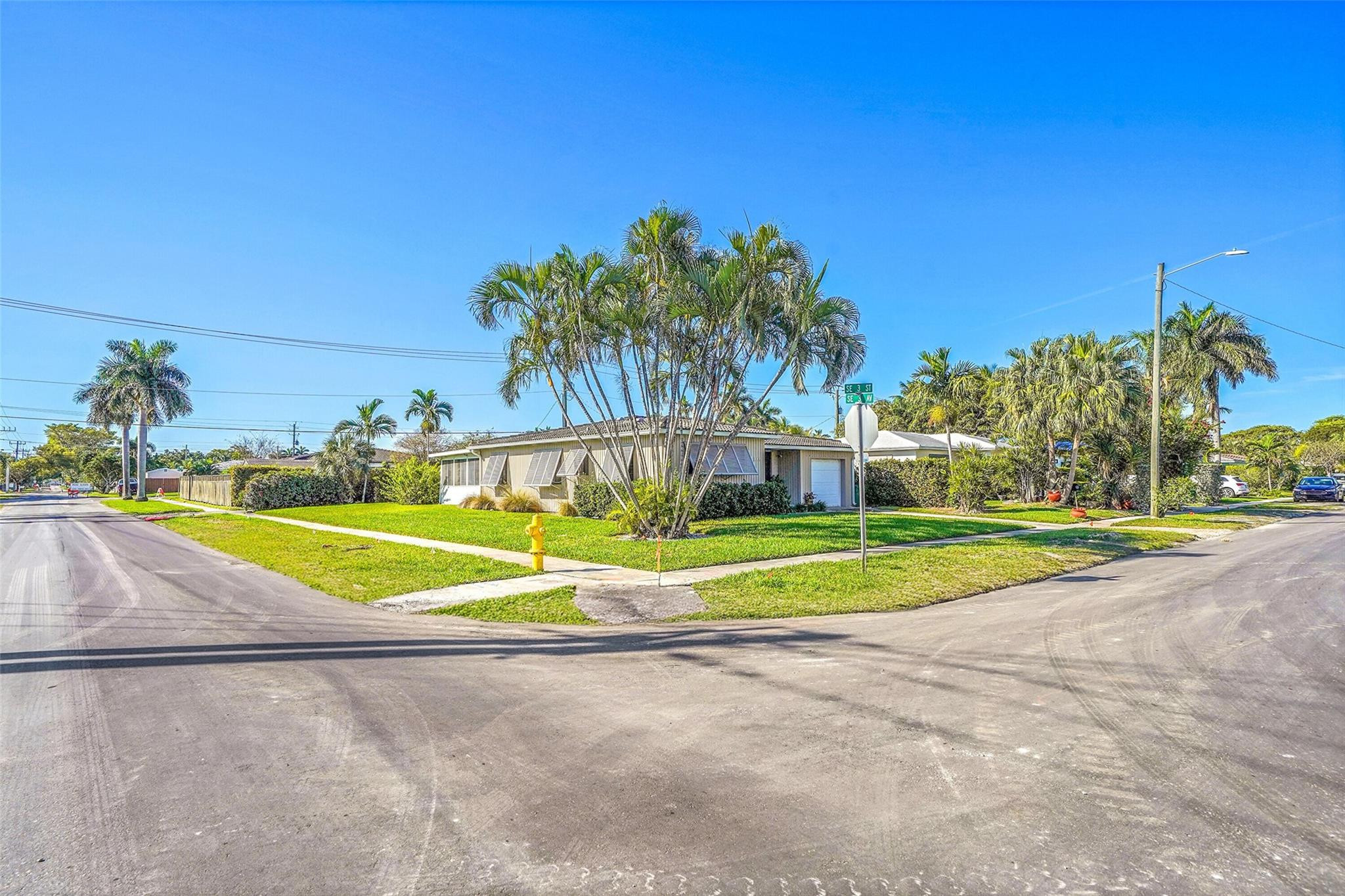 238 Southeast 3rd Street Dania Beach, FL 33004 - Photo 2 of 34 a view of basketball court