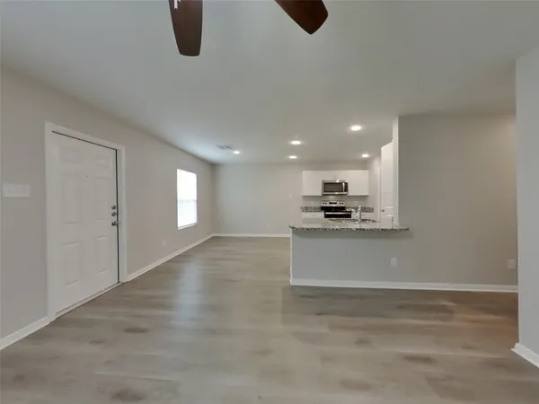 $1,749 | 10122 Cerritos Drive, Conroe, TX 77306