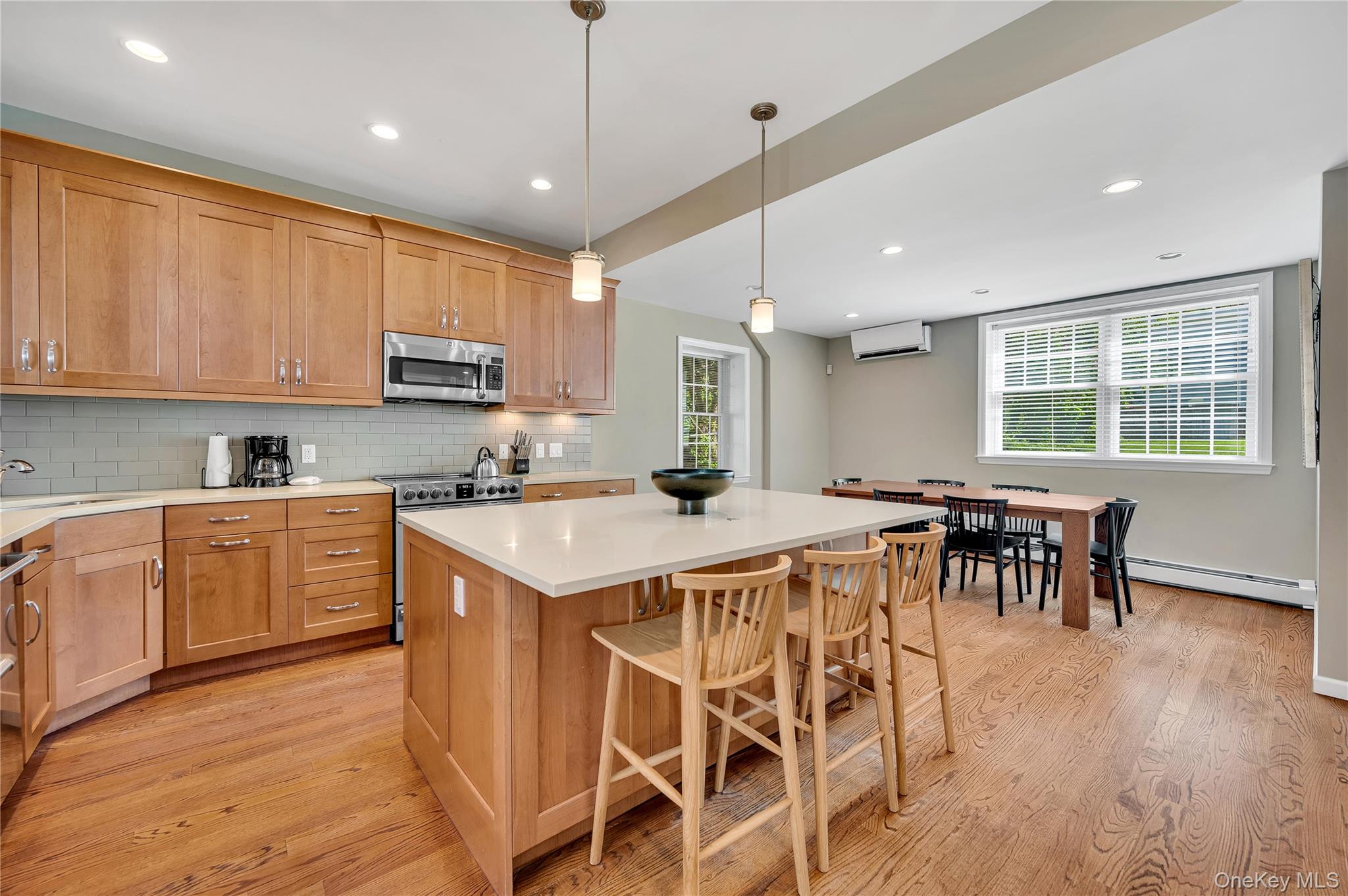 422 Midland Avenue Rye, NY 10580 - Photo 4 of 24