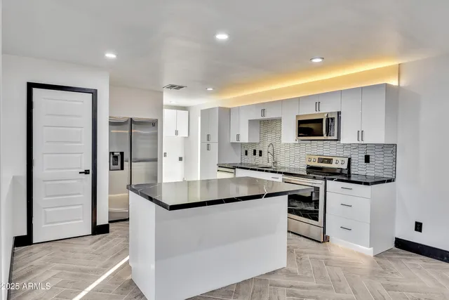 $449,999 | 6017 West Colter Street, Glendale, AZ 85301