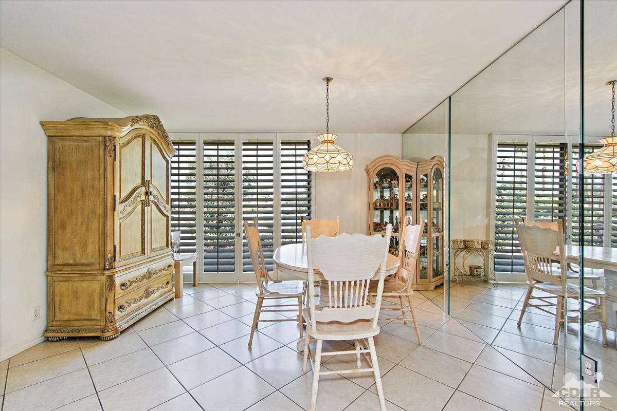 72470 Rodeo Way Rancho Mirage, CA 92270 - Photo 10 of 35 a dining room filled with furniture