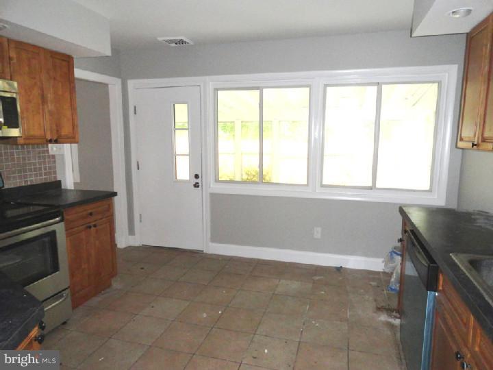 198 West Rose Tree Road Media, PA 19063 - Photo 7 of 12