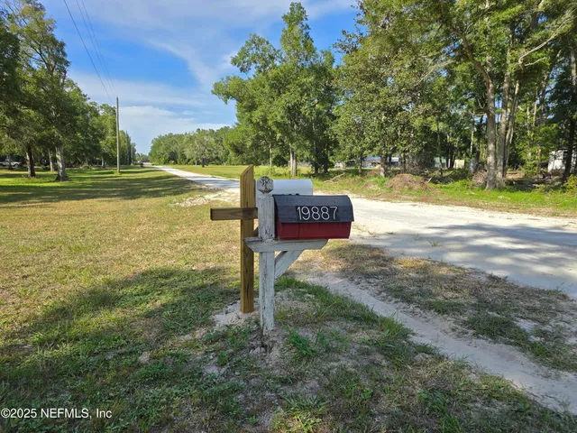 $219,900 | 19887 35th Drive, Wellborn, FL 32094