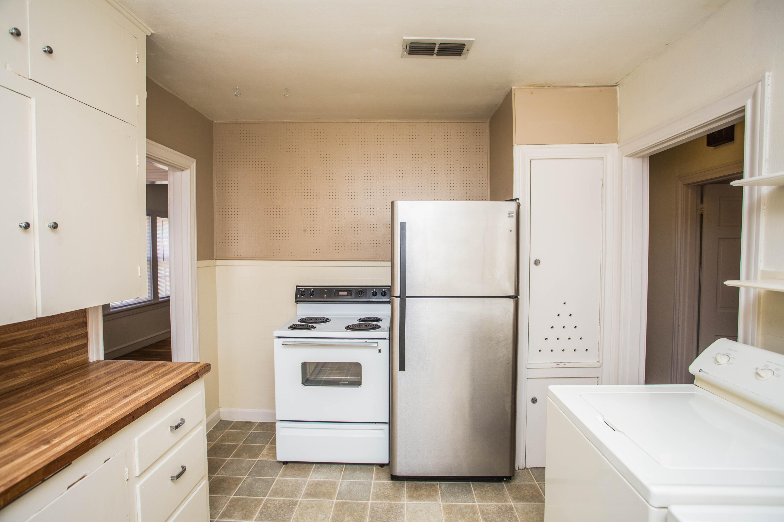 2507 26th Street, Unit FRONT Lubbock, TX 79410 - Photo 12 of 26 5V2A1010