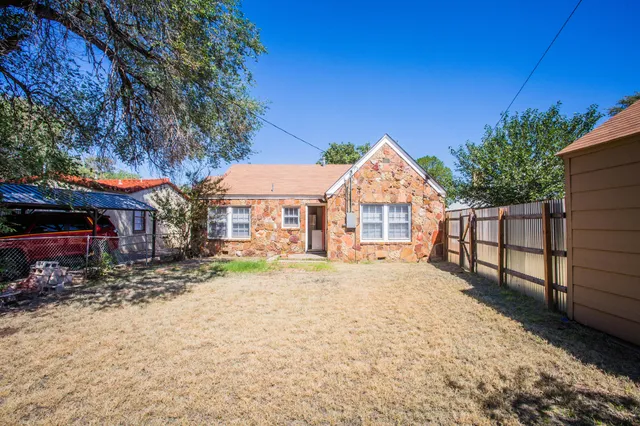 $1,150 | 2507 26th Street, Unit FRONT, Lubbock, TX 79410