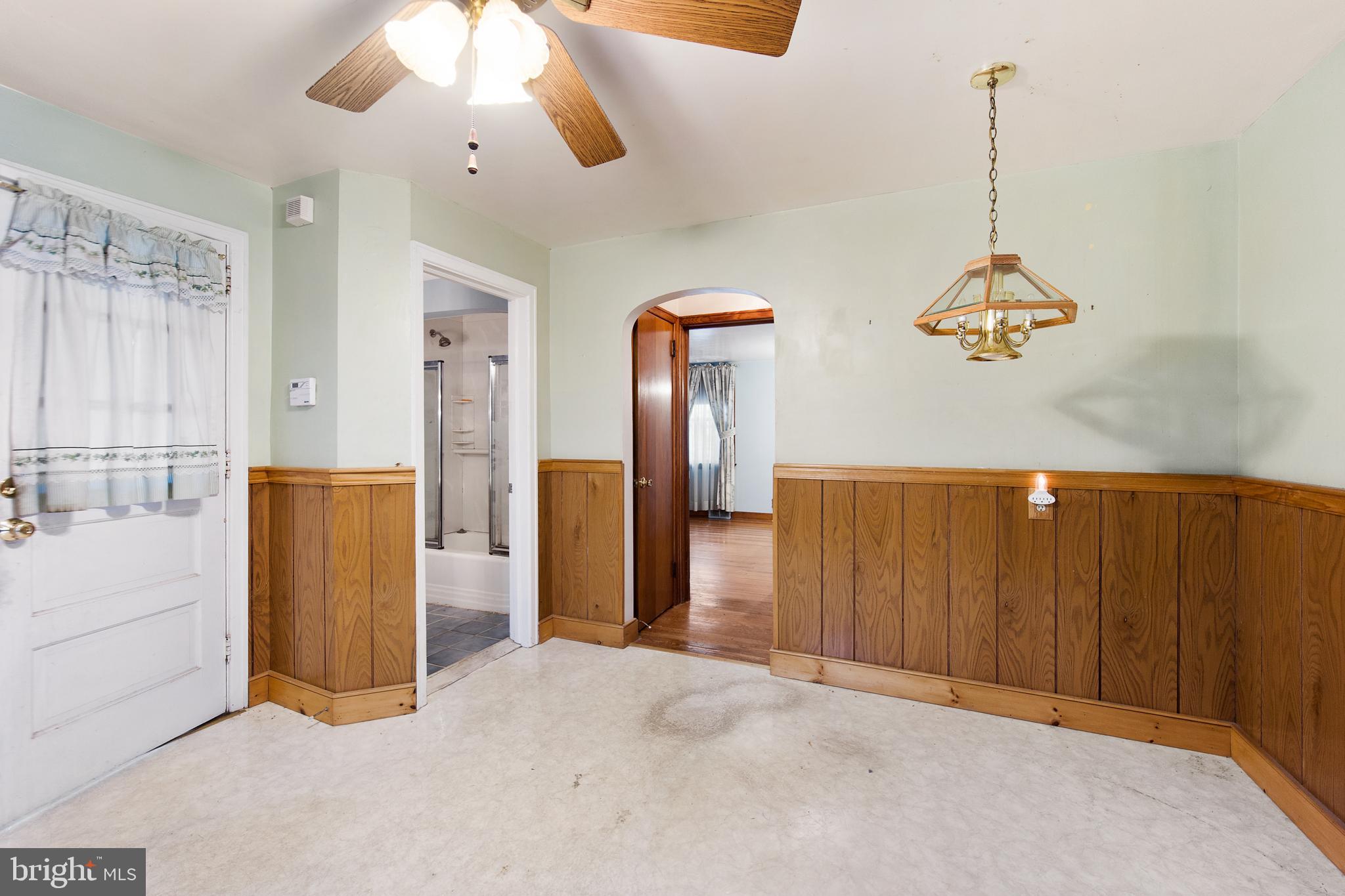 510 Park Road Spring City, PA 19475 - Photo 11 of 37 Breakfast Area