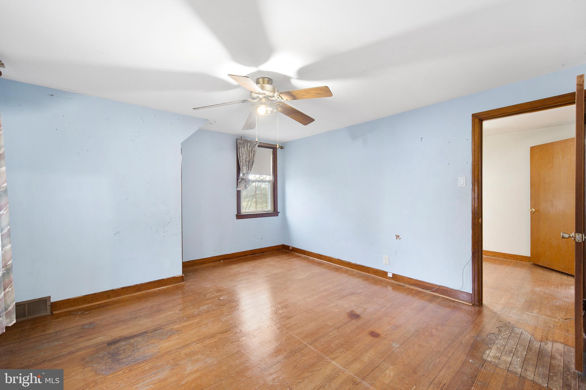 510 Park Road Spring City, PA 19475 - Photo 21 of 37 Bedroom 3