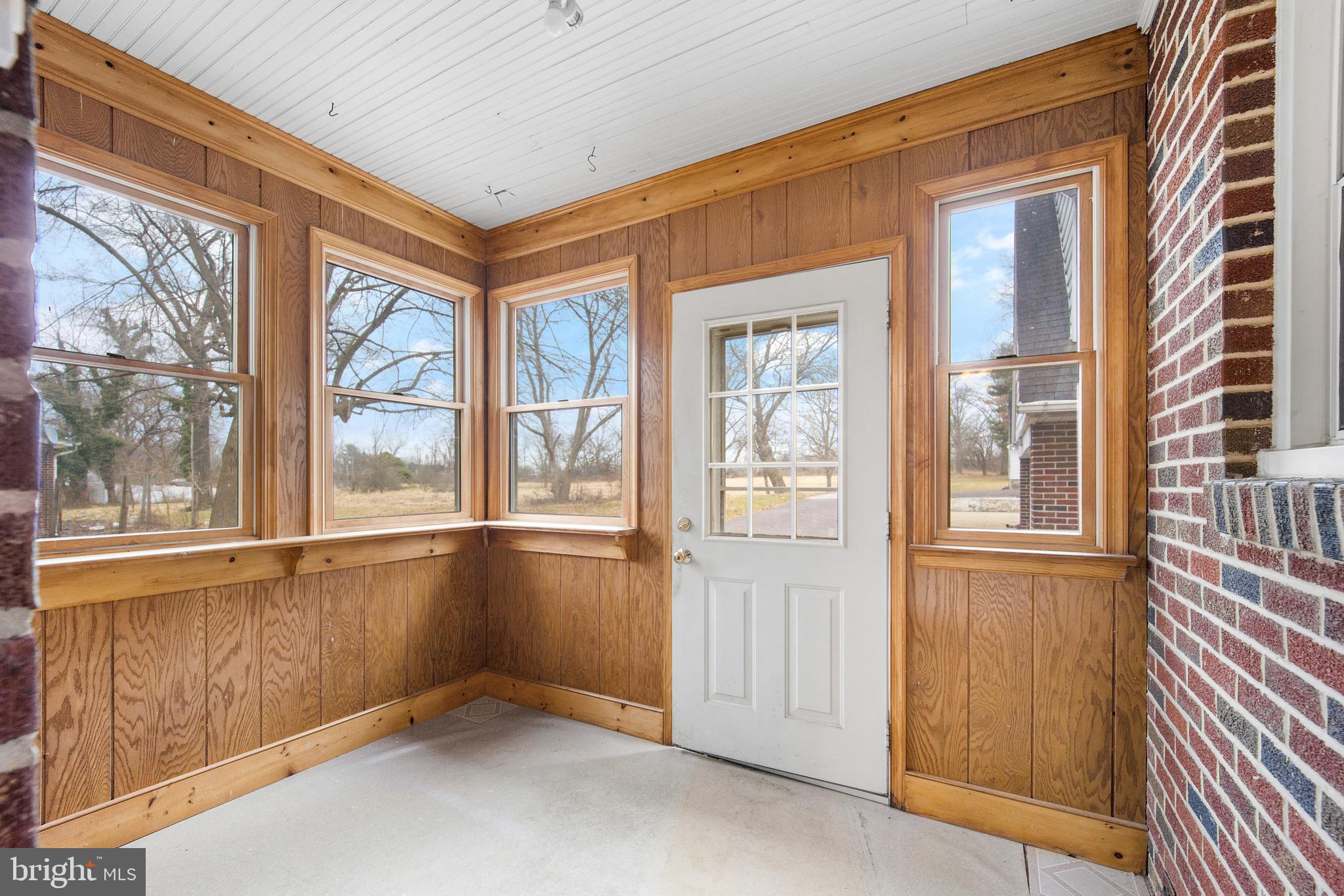 510 Park Road Spring City, PA 19475 - Photo 30 of 37 Enclosed Porch