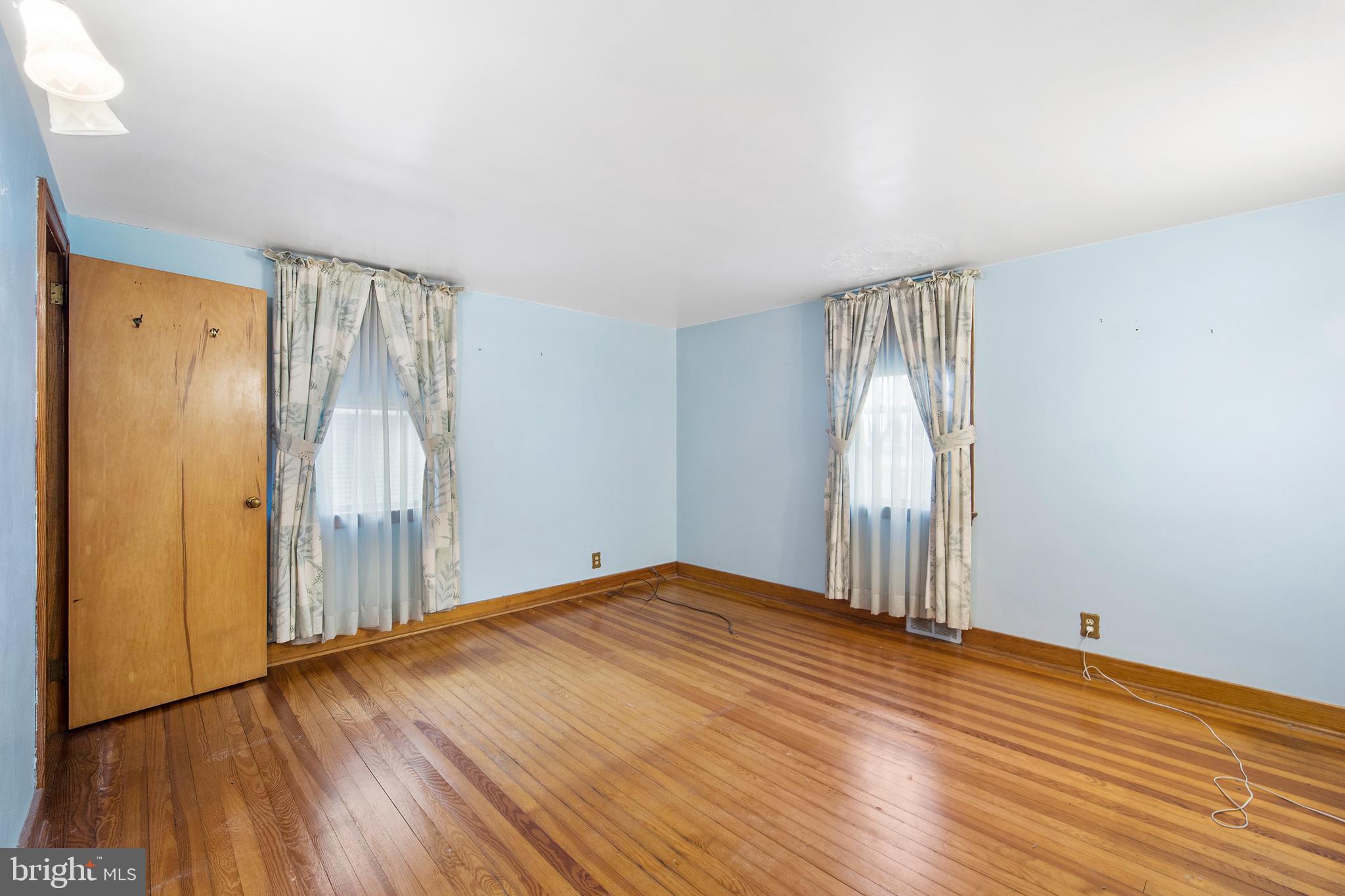 510 Park Road Spring City, PA 19475 - Photo 7 of 37 Main Bedroom (Main Level)