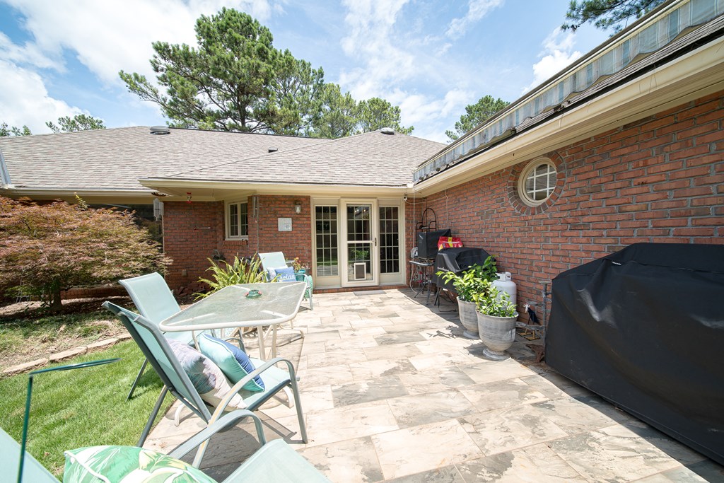 8100 Warm Springs Road Midland, GA 31820 - Photo 24 of 35 a view of a house with backyard and sitting area