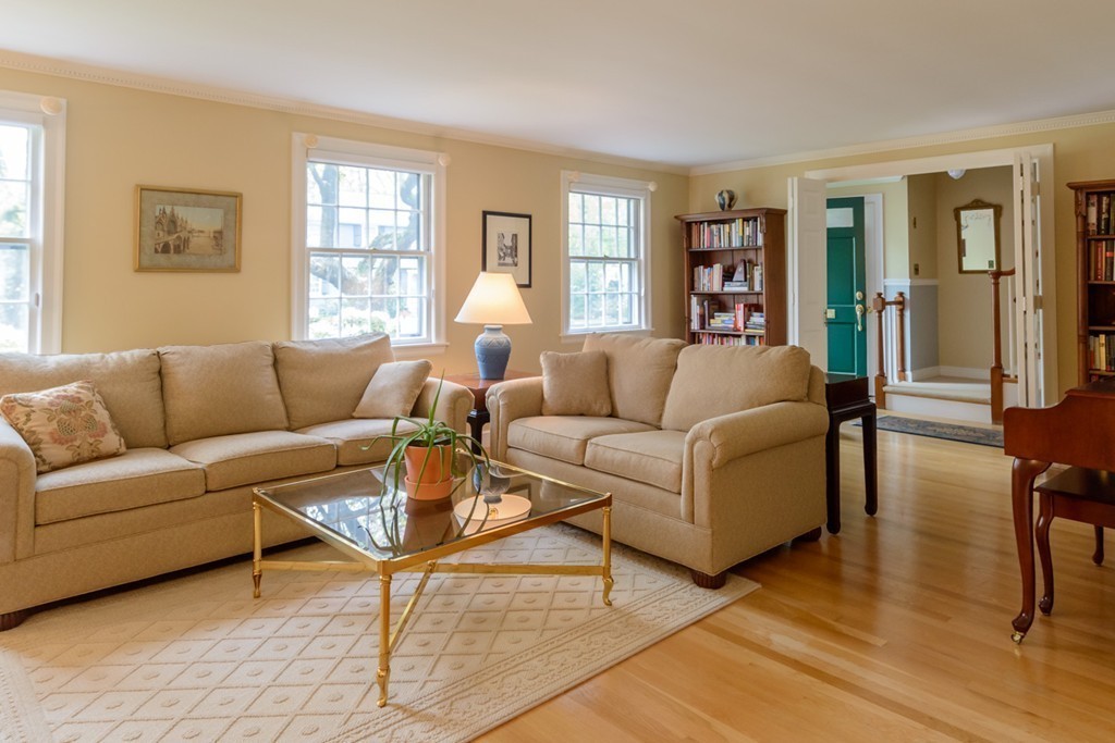 18 Haven Road Wellesley, MA 02481 - Photo 8 of 16 a living room with furniture and a window