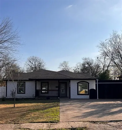 $2,200 | 568 West Hammond Street, Lancaster, TX 75146