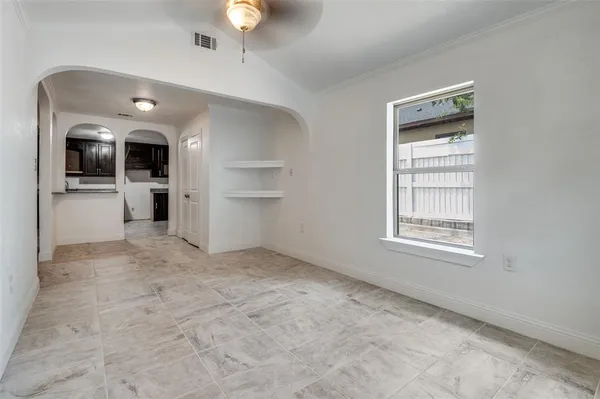 $2,200 | 568 West Hammond Street, Lancaster, TX 75146
