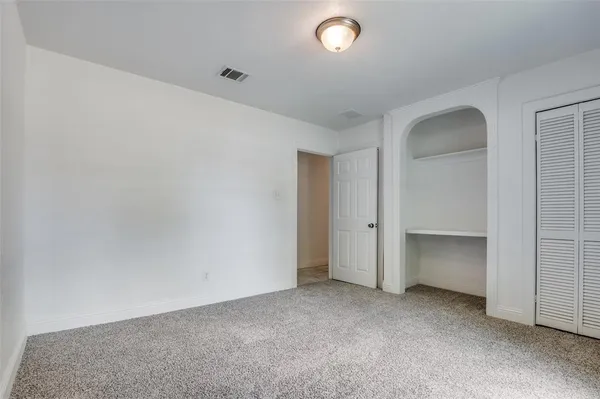 $2,200 | 568 West Hammond Street, Lancaster, TX 75146