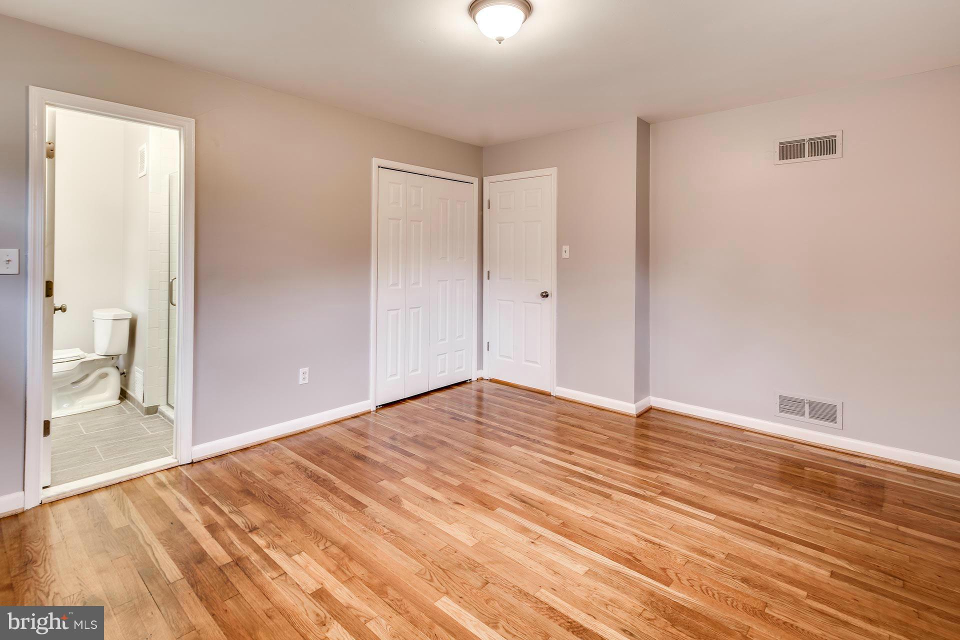 2210 Ross Road Silver Spring, MD 20910 - Photo 15 of 28 Bedroom (Master)