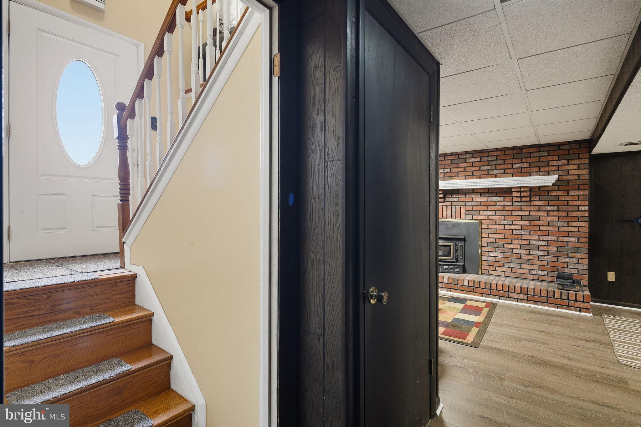 7802 Bastille Road Severn, MD 21144 - Photo 21 of 34 Inviting entryway with cozy charm.