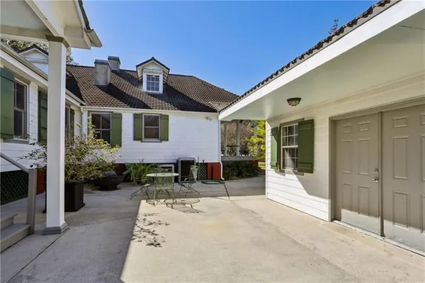 $750,000 | 10 Pecan Grove Lane, Meraux, LA 70075