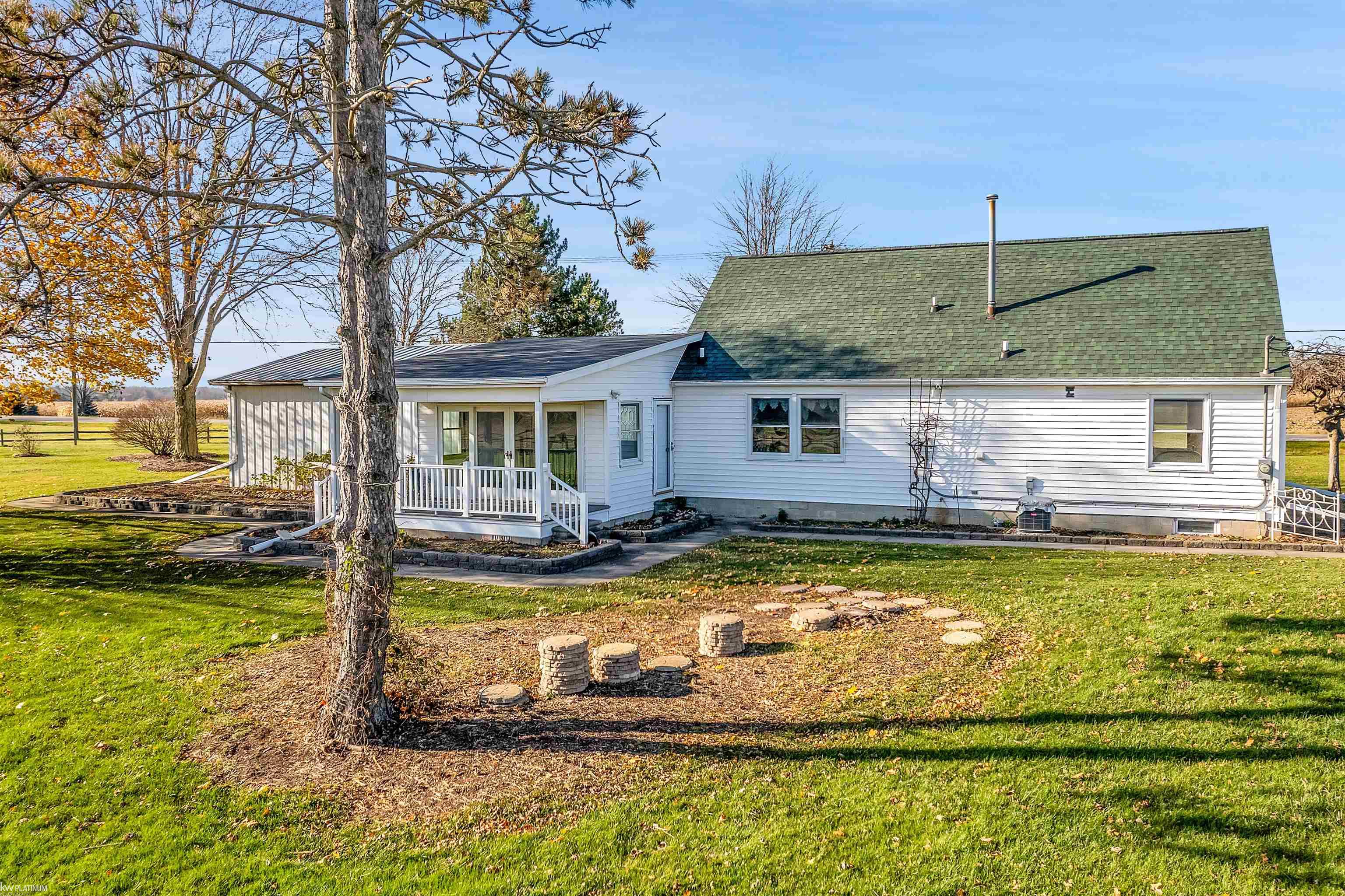 32 Wales Ridge Road Goodells, MI 48027 - Photo 9 of 42 50127029-9.JPG