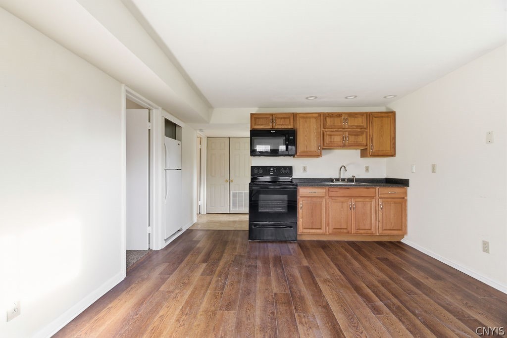 5180 Orangeport Road Clay, NY 13029 - Photo 11 of 47