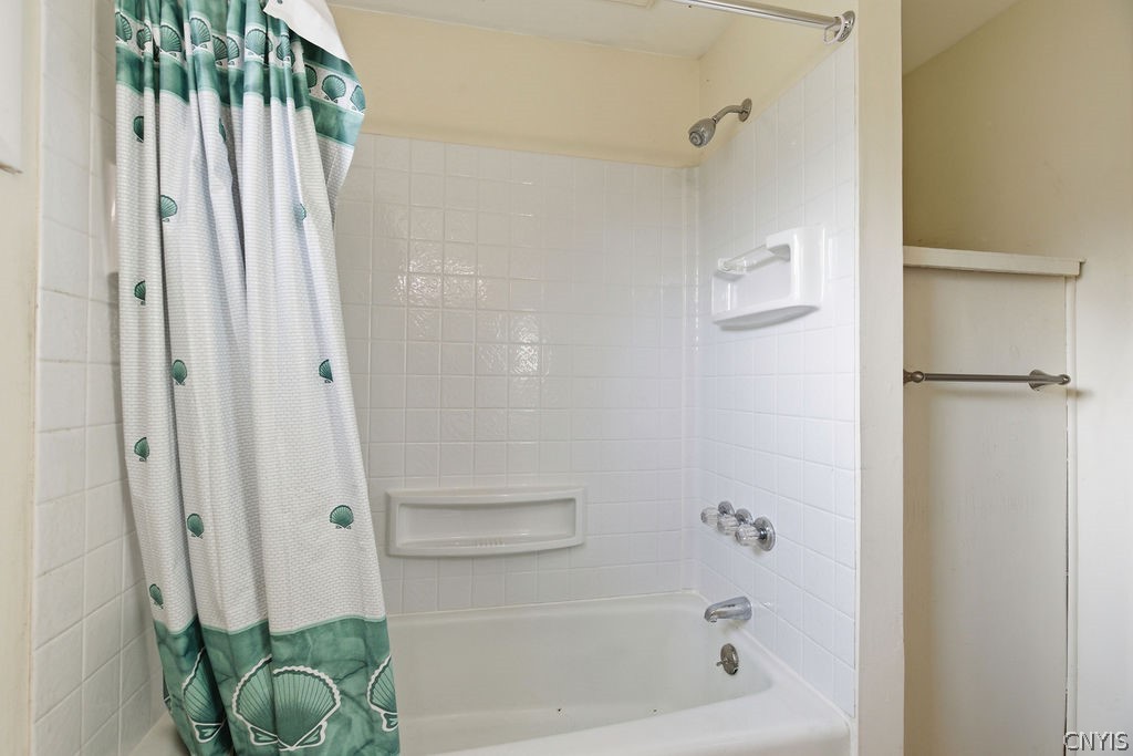 5180 Orangeport Road Clay, NY 13029 - Photo 17 of 47