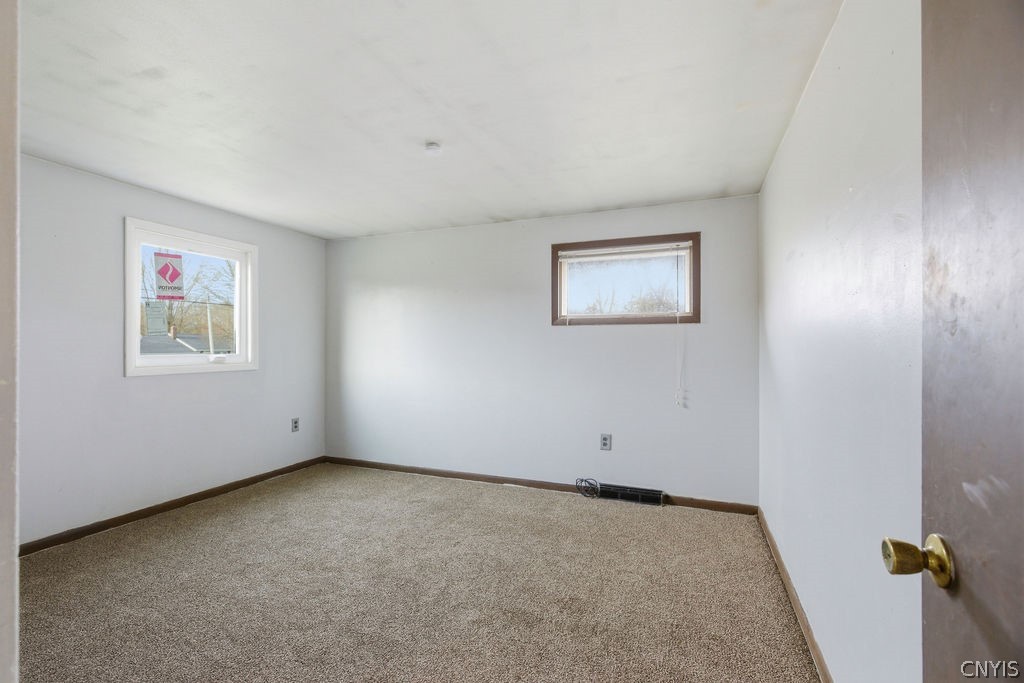 5180 Orangeport Road Clay, NY 13029 - Photo 30 of 47