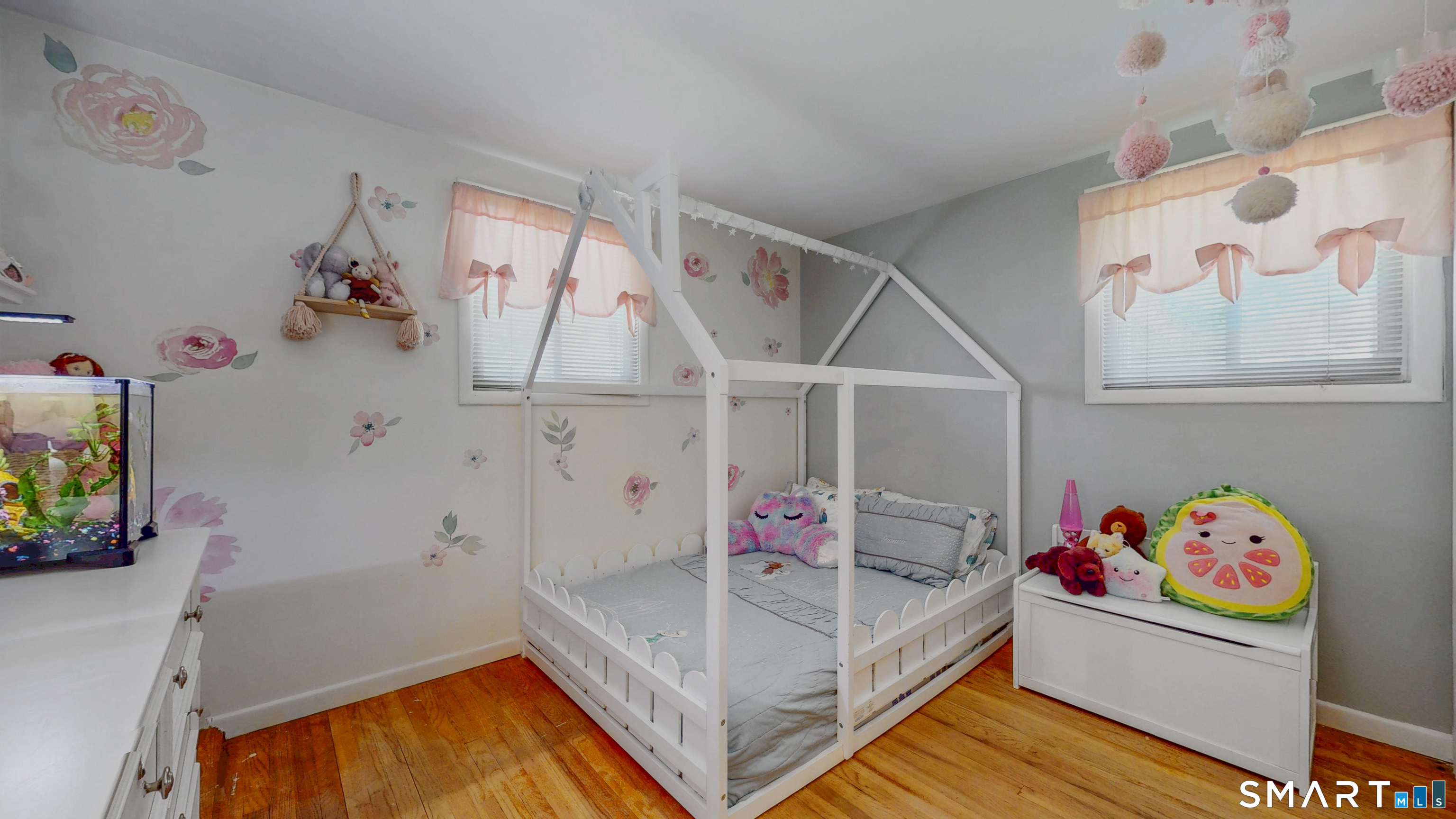 47 Hayes Road Simsbury, CT 06081 - Photo 23 of 31