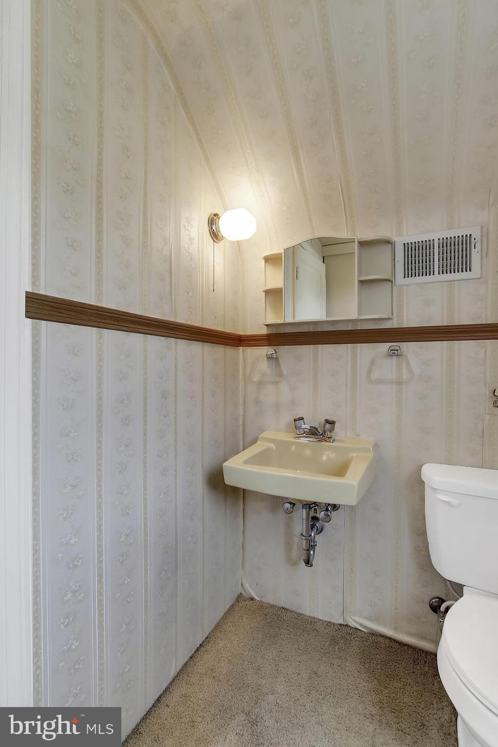 1059 Old Manchester Road Westminster, MD 21157 - Photo 16 of 26 Gallery Image 16
