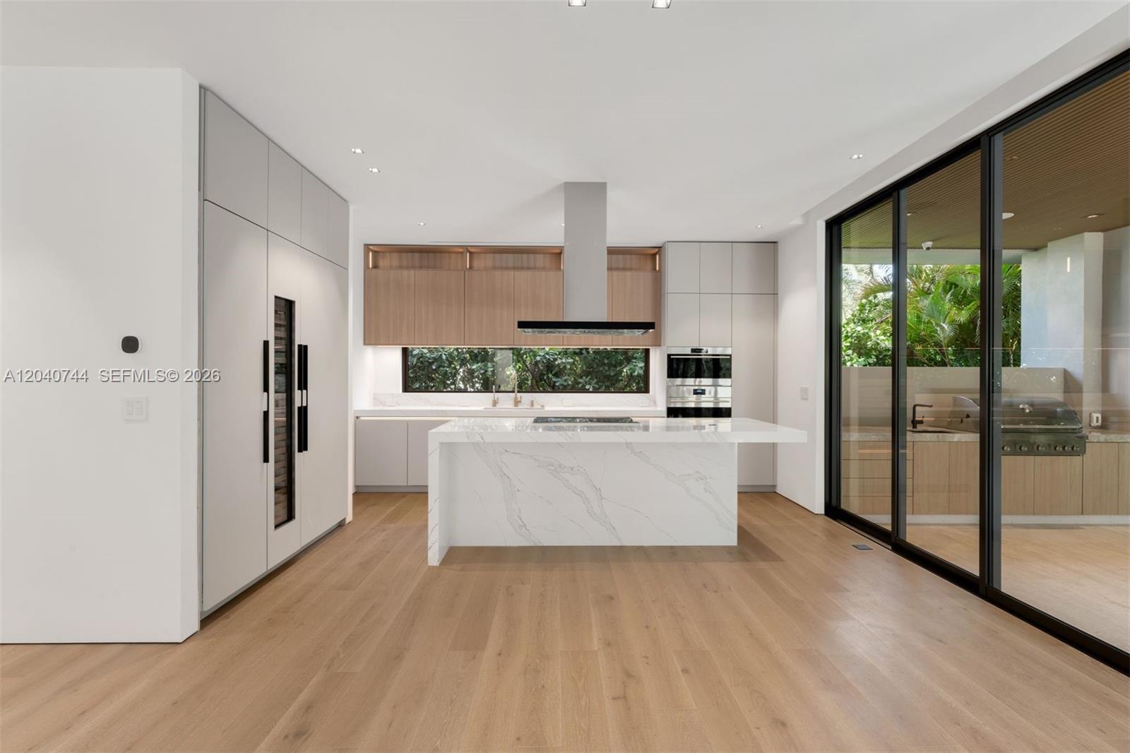 165 Hampton Lane Key Biscayne, FL 33149 - Photo 12 of 50