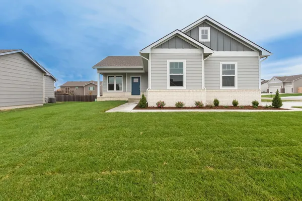 $343,000 | 5832 Forestor Drive, Park City, KS 67219