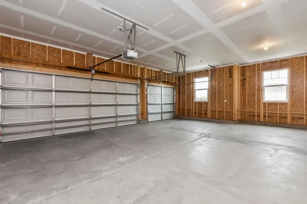 $343,000 | 5832 Forestor Drive, Park City, KS 67219