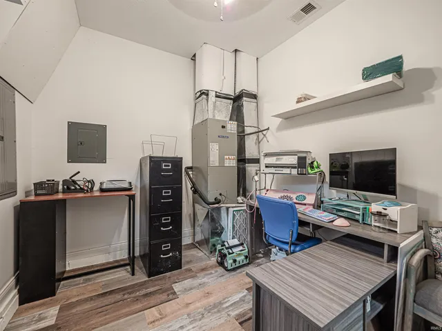 $480,000 | 1500 South Pelzer Road, Boonville, IN 47601