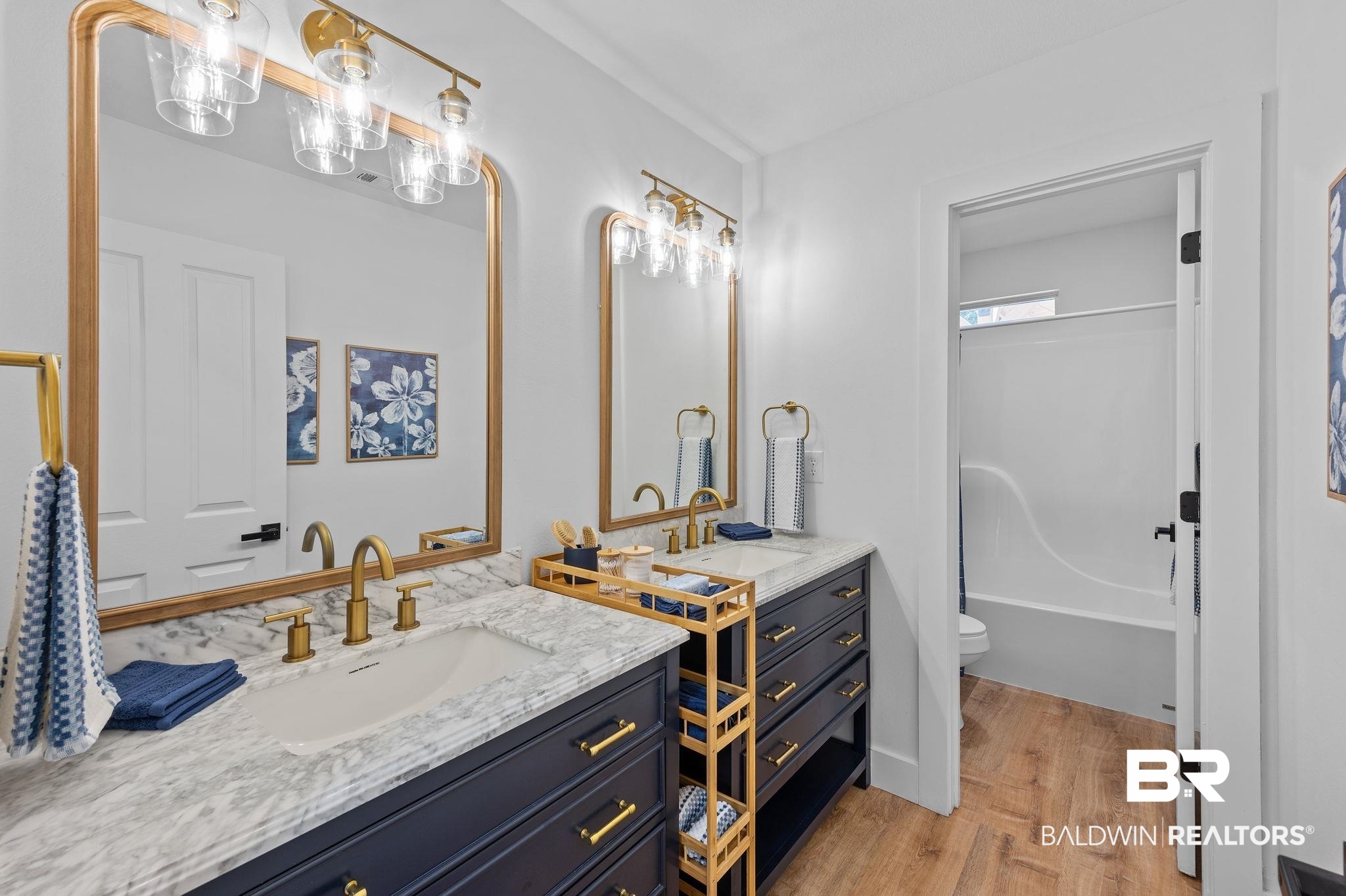 9790 Windmill Road Fairhope, AL 36532 - Photo 35 of 50 Guest Bath