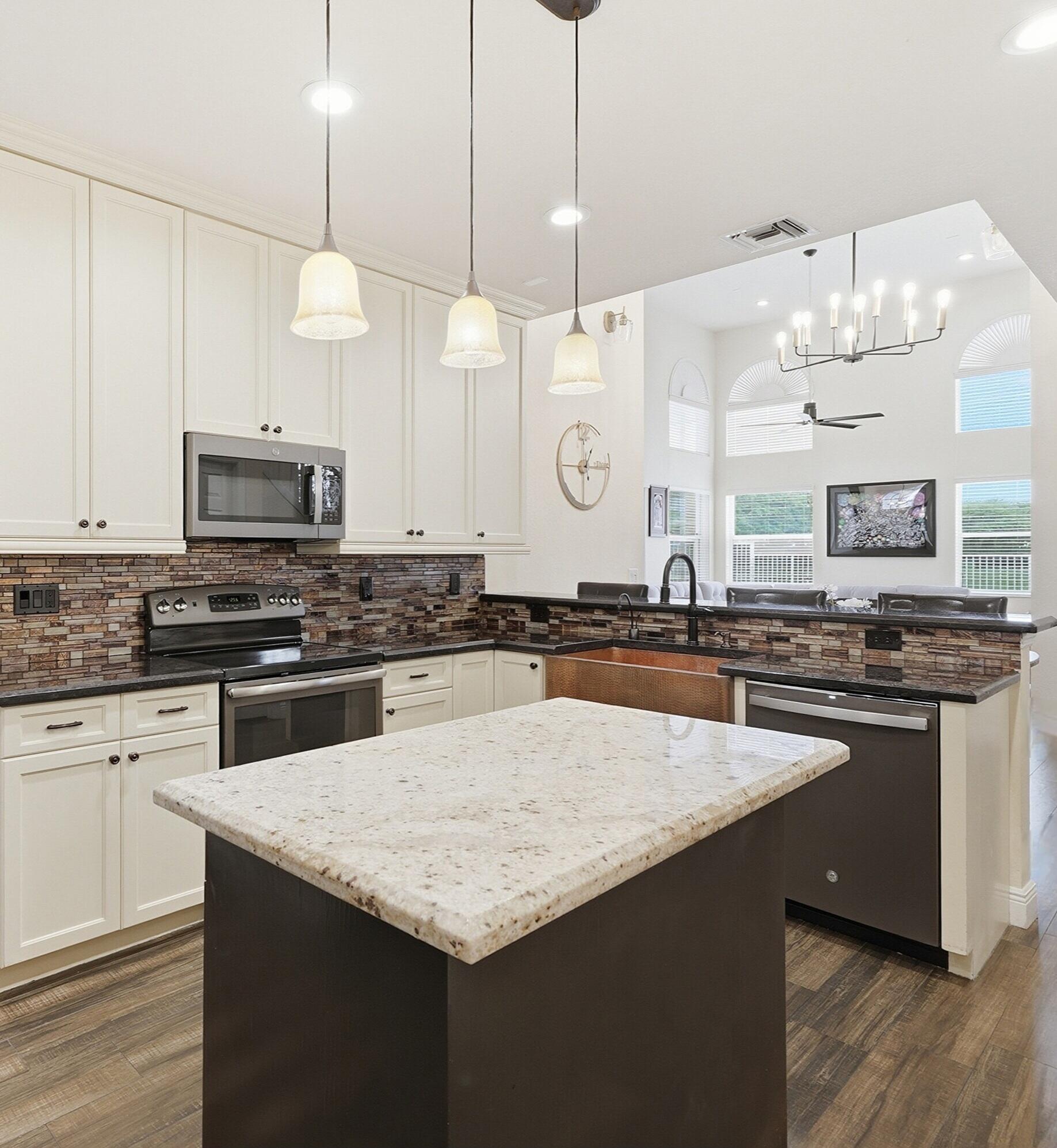 21765 Westmont Court Boca Raton, FL 33428 - Photo 13 of 37 13