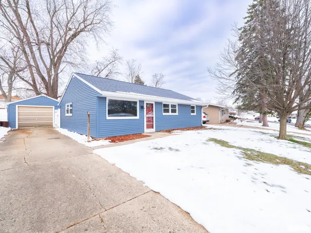 $144,900 | 5517 North Renwood Avenue, Peoria, IL 61614