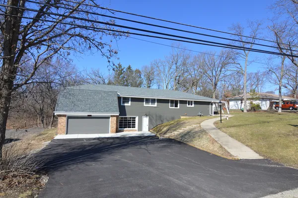 $369,900 | 34550 North Wilson Road, Ingleside, IL 60041